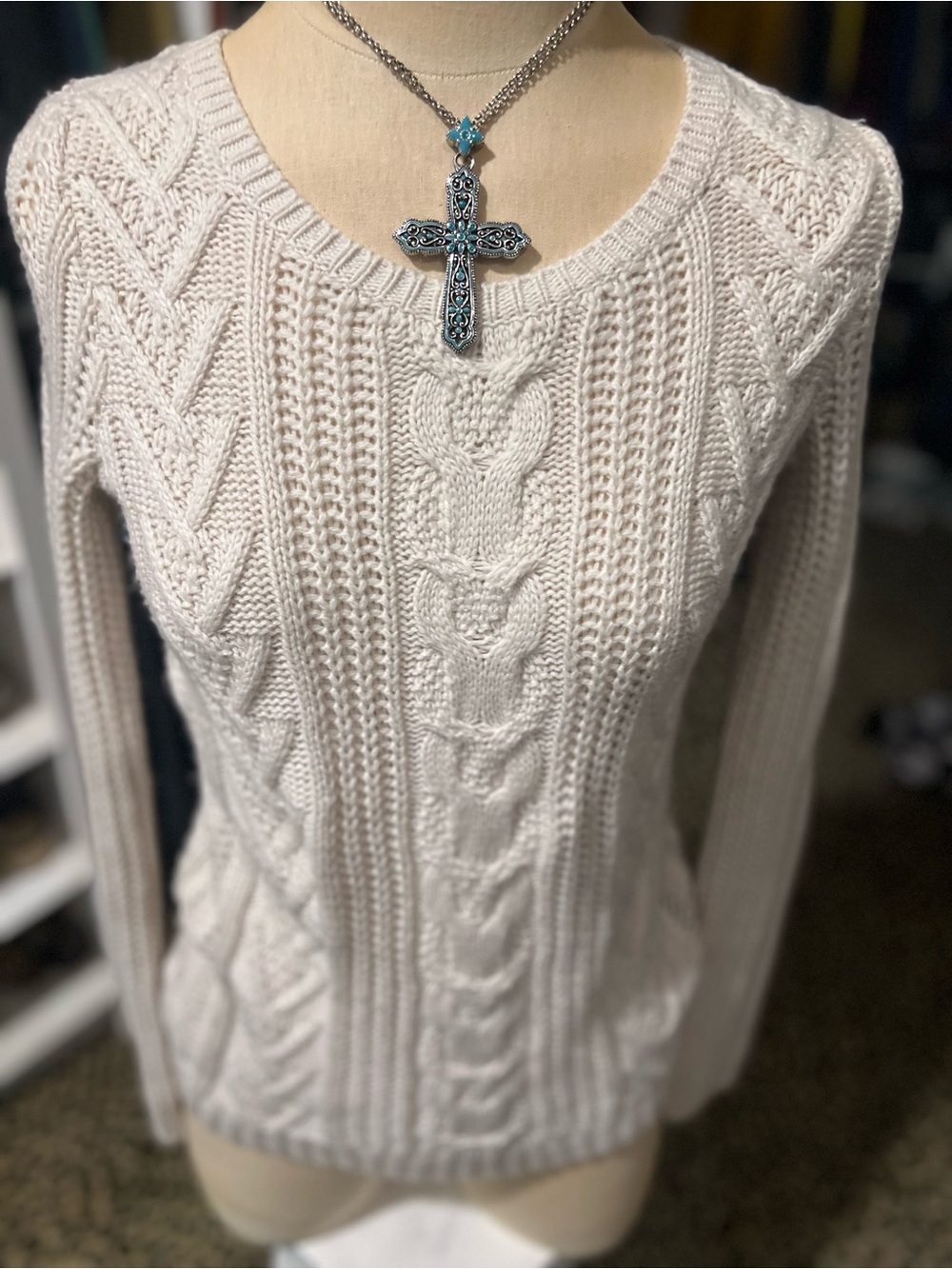 GAP Cream Cable Knit Crewneck Sweater